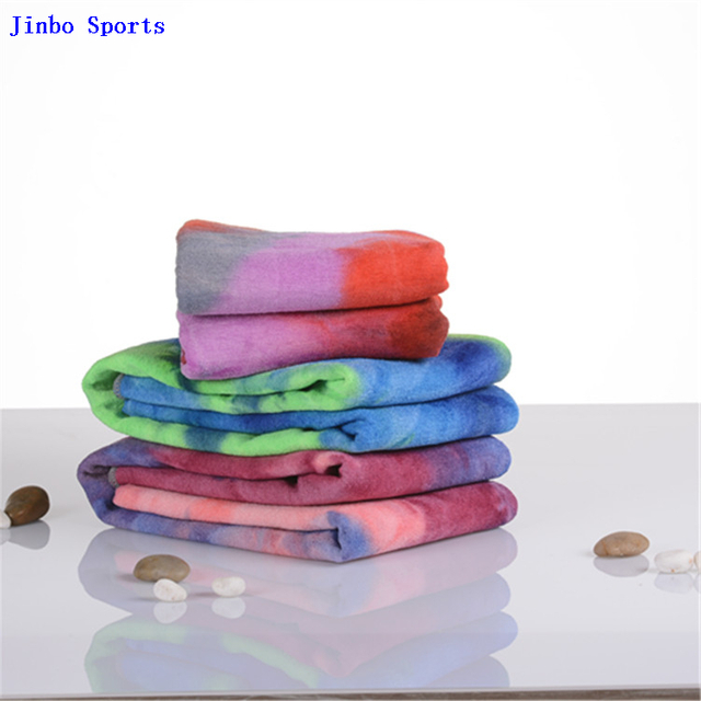 Non Slip Yoga Towel with Silicone Dots And Corner