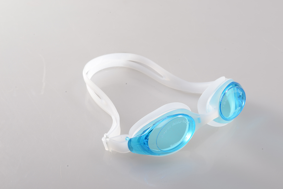 swim goggle