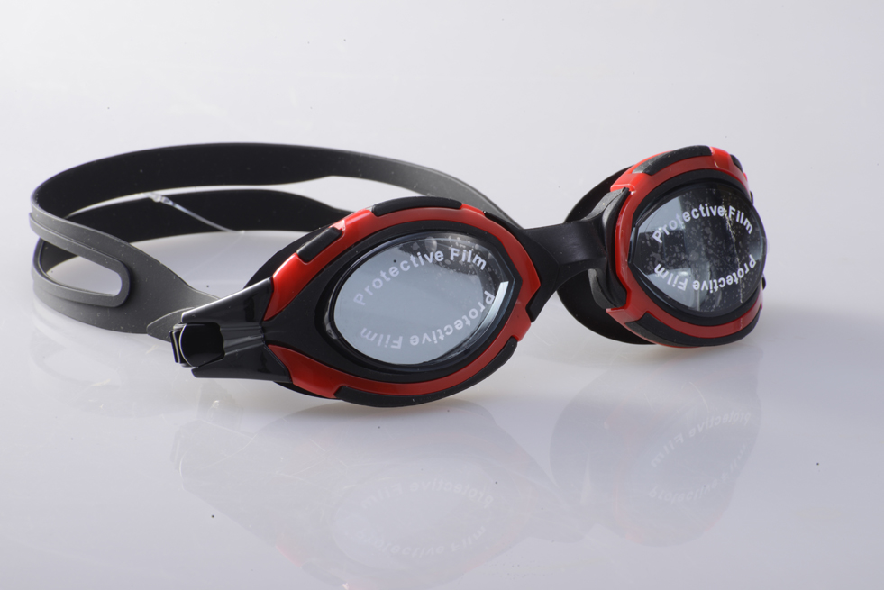 swim goggle
