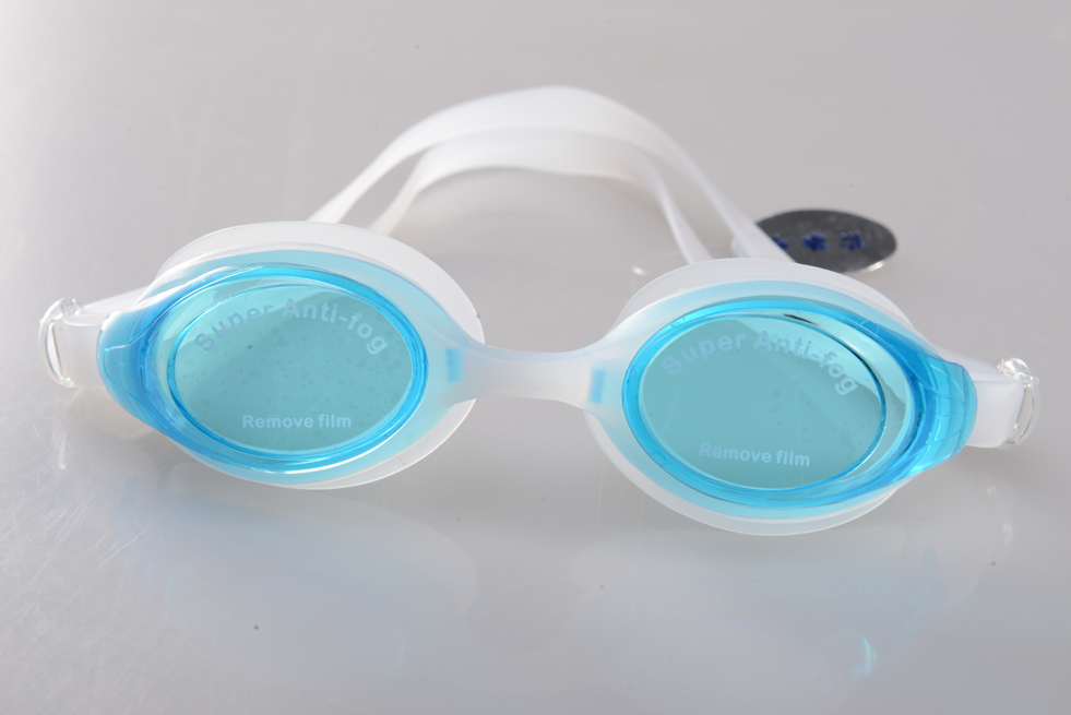 swim goggle