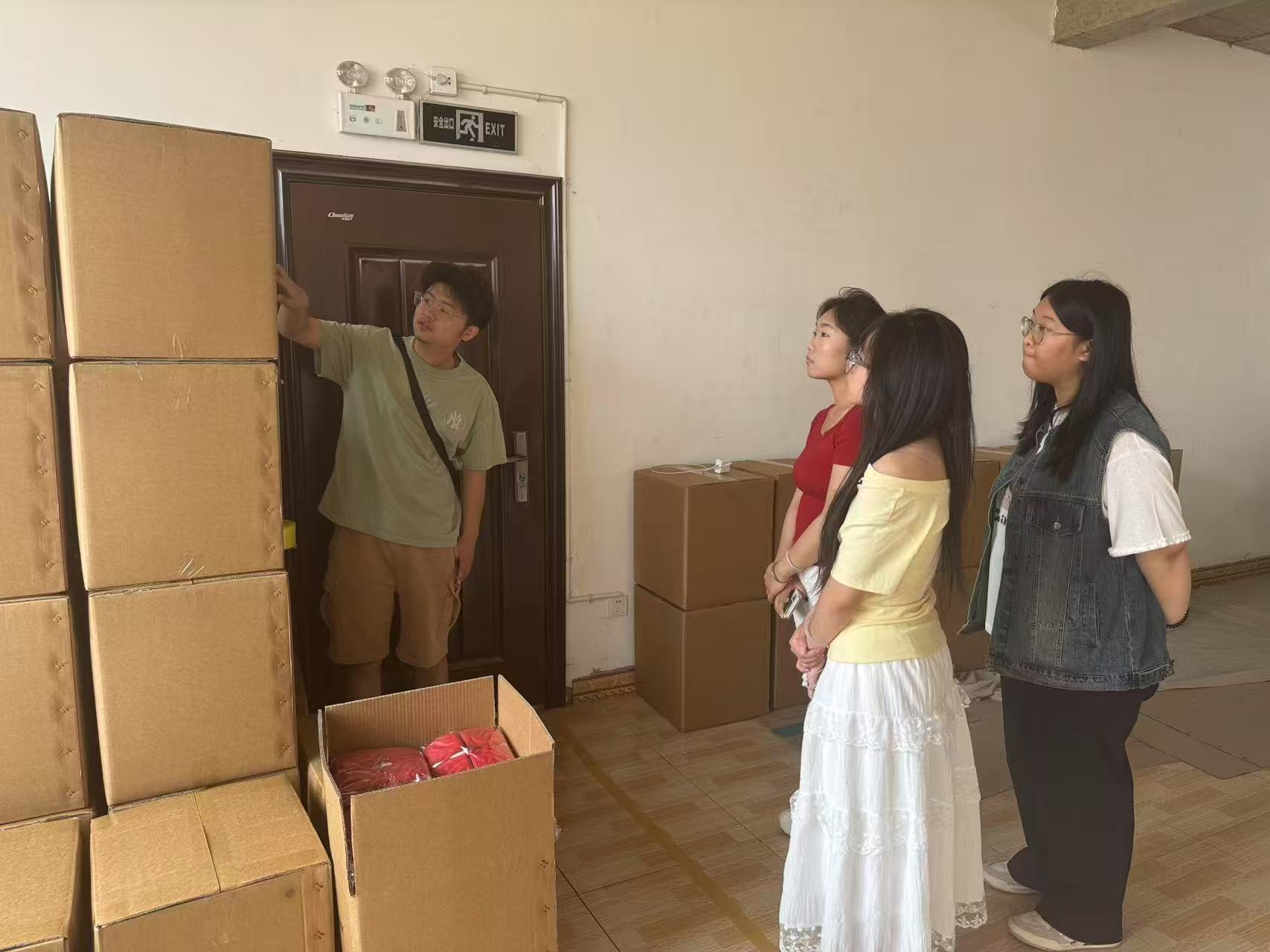 e57337e1123a831980fbc6d3e43d5d7