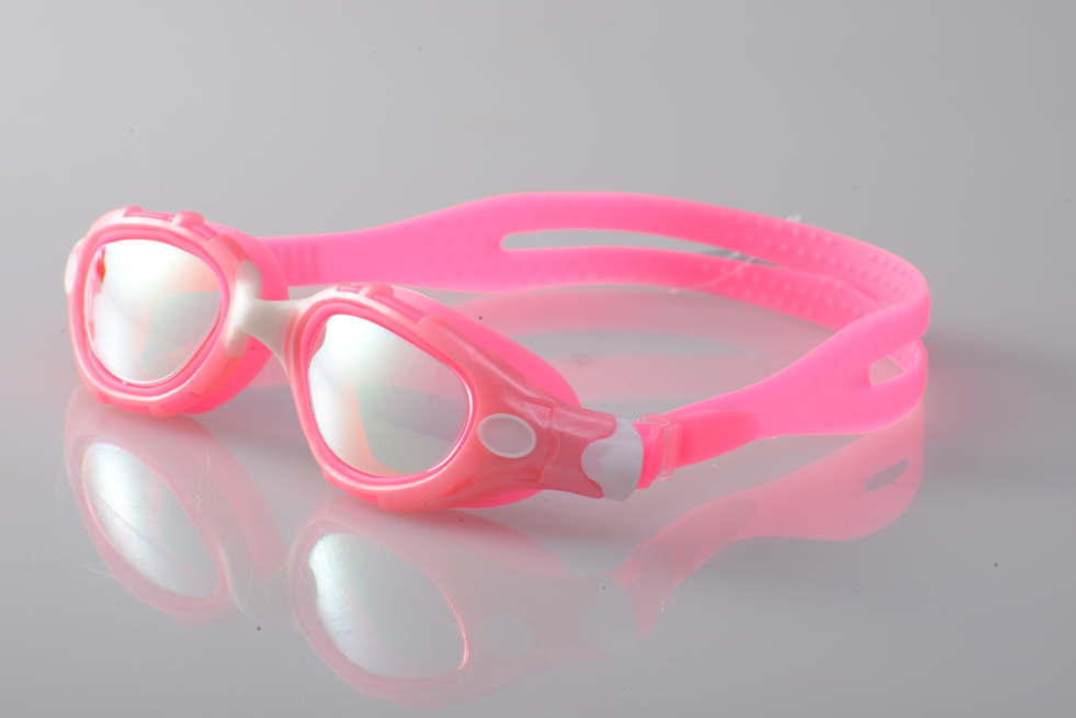 Rainbow coating swim goggle 