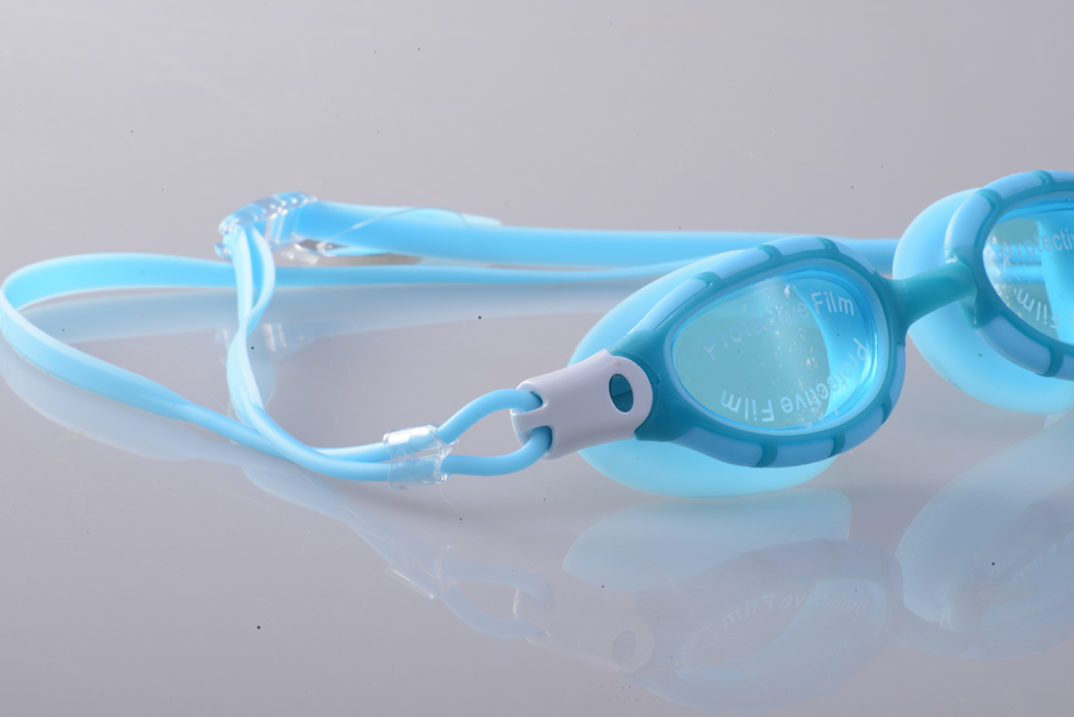 swim goggle