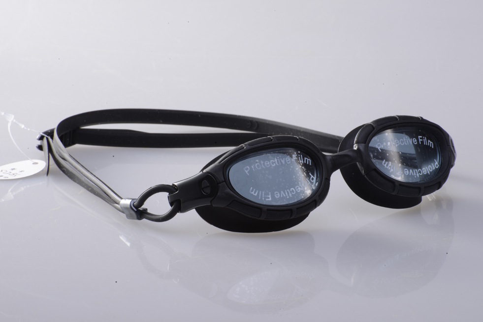swim goggle